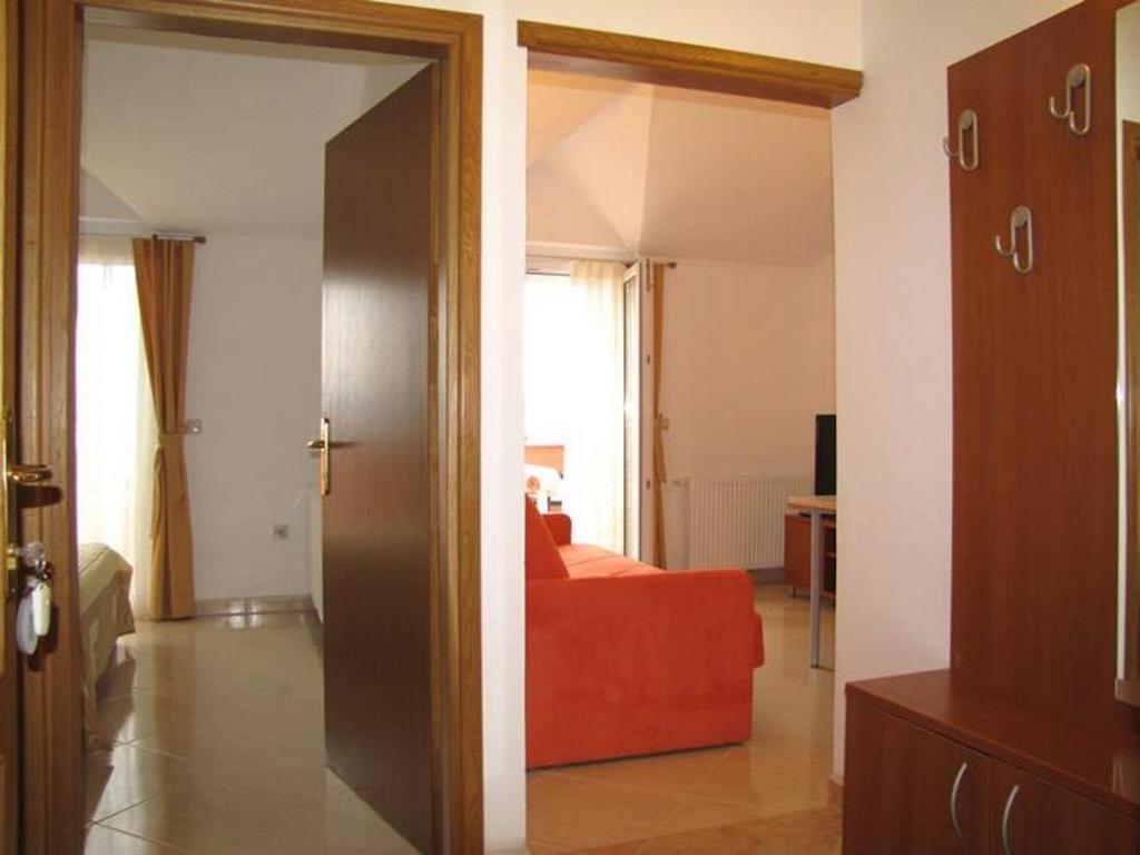 Family Friendly Apartments With A Swimming Pool Nevidjane, Pasman - 18054 Nevidane Exterior photo